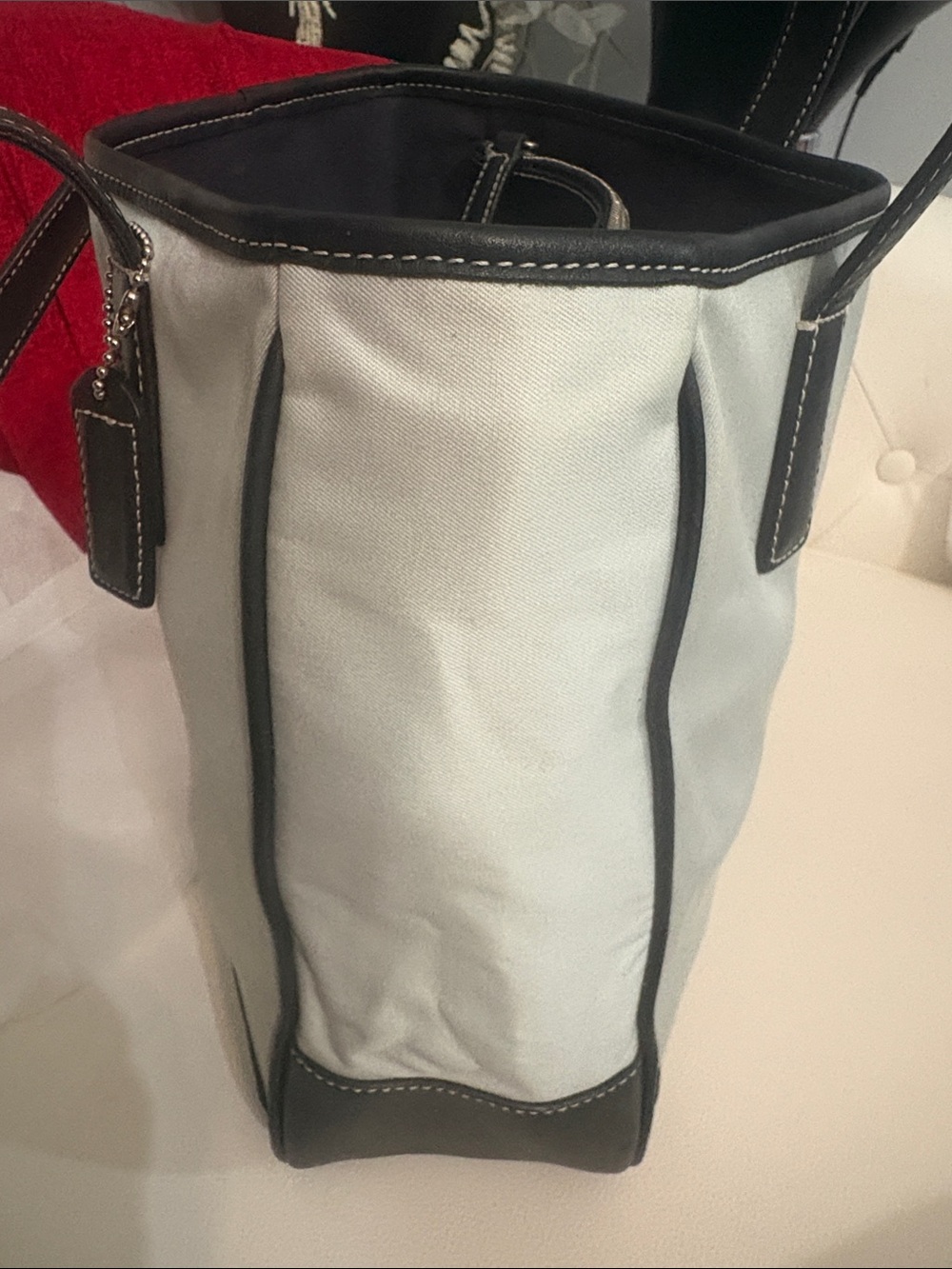 Coach Hampton Vintage Two-Tone Tote Bag - light blue and Black or navy Creed: - Picture 4 of 10